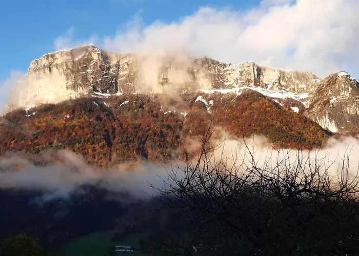 Le Gite De La Maison Soleil, Entre Lac Et Montagne