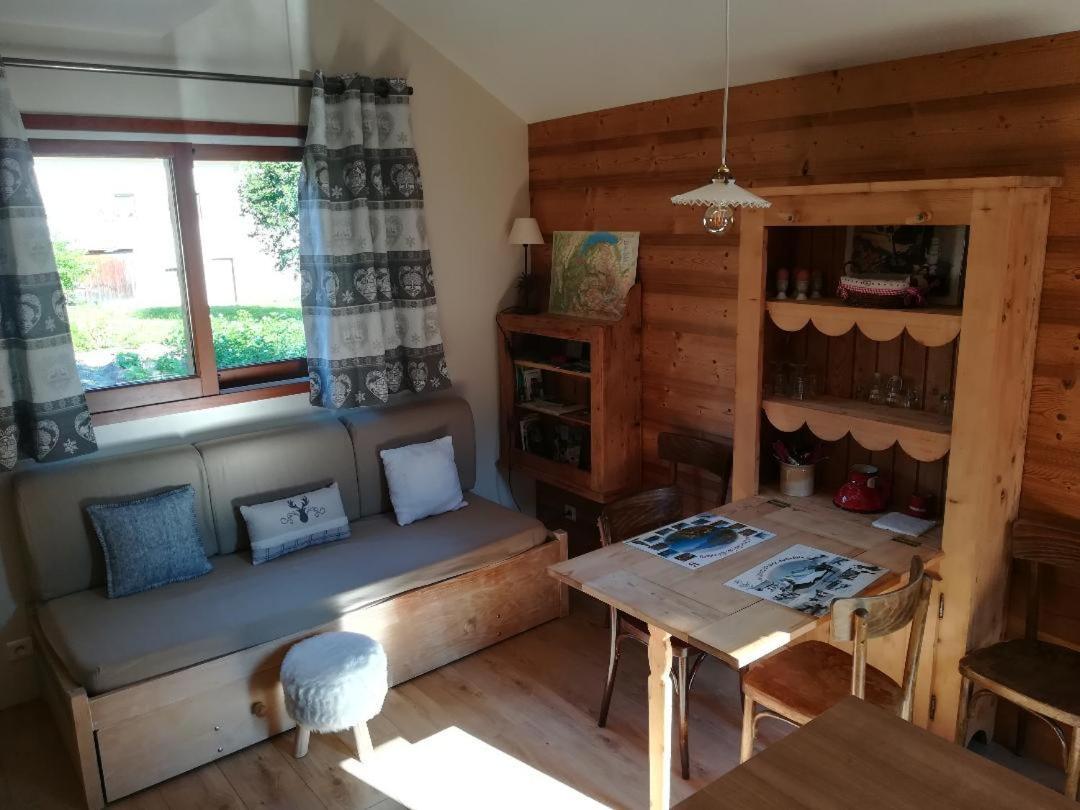 Le De La Maison Soleil, Entre Et Montagne *
