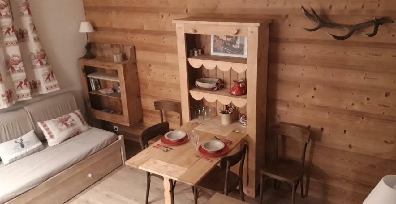 Le De La Maison Soleil, Entre Et Montagne Alex